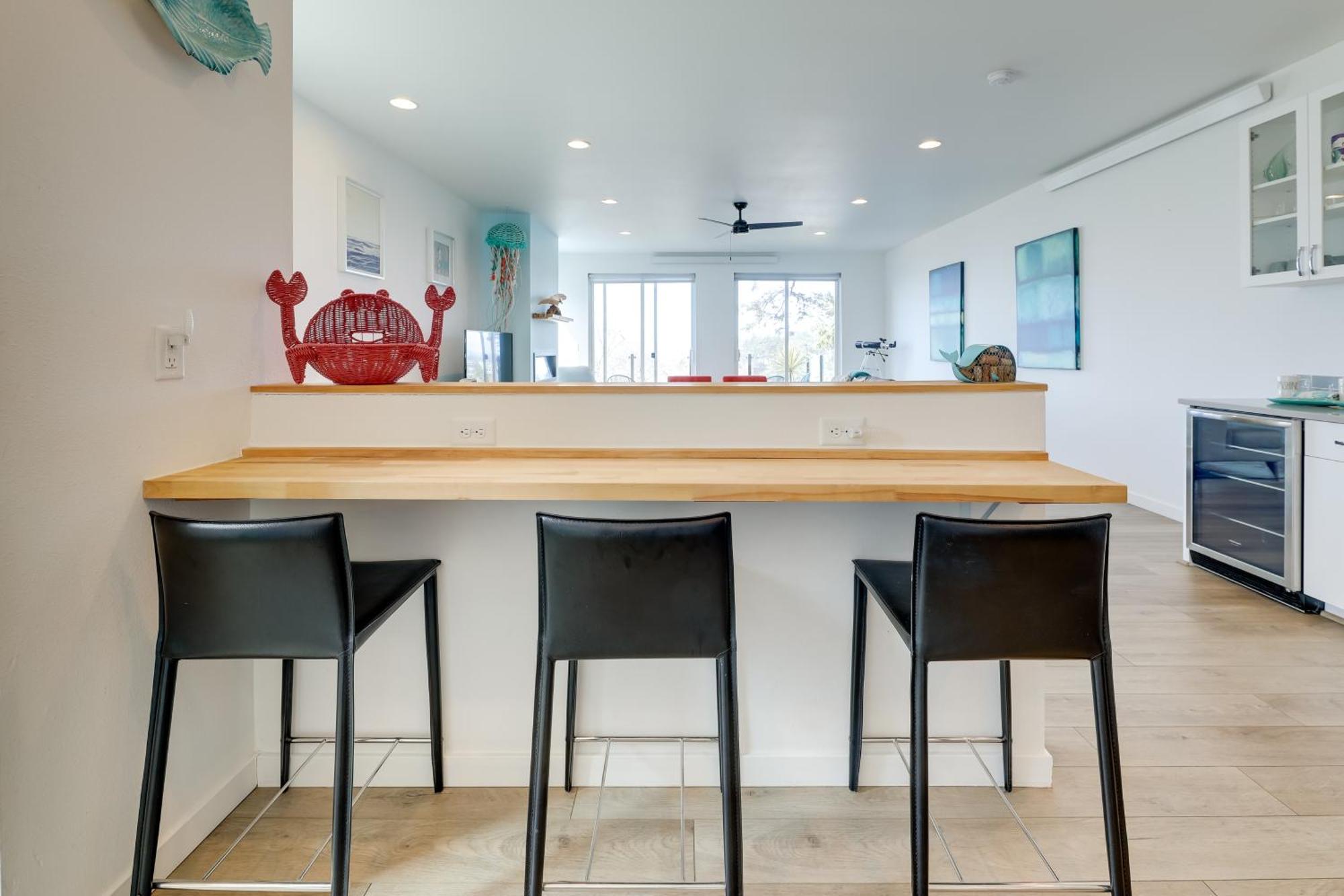 Scenic Depoe Bay Townhome With Deck Less Than 1 Mi To Parks! المظهر الخارجي الصورة