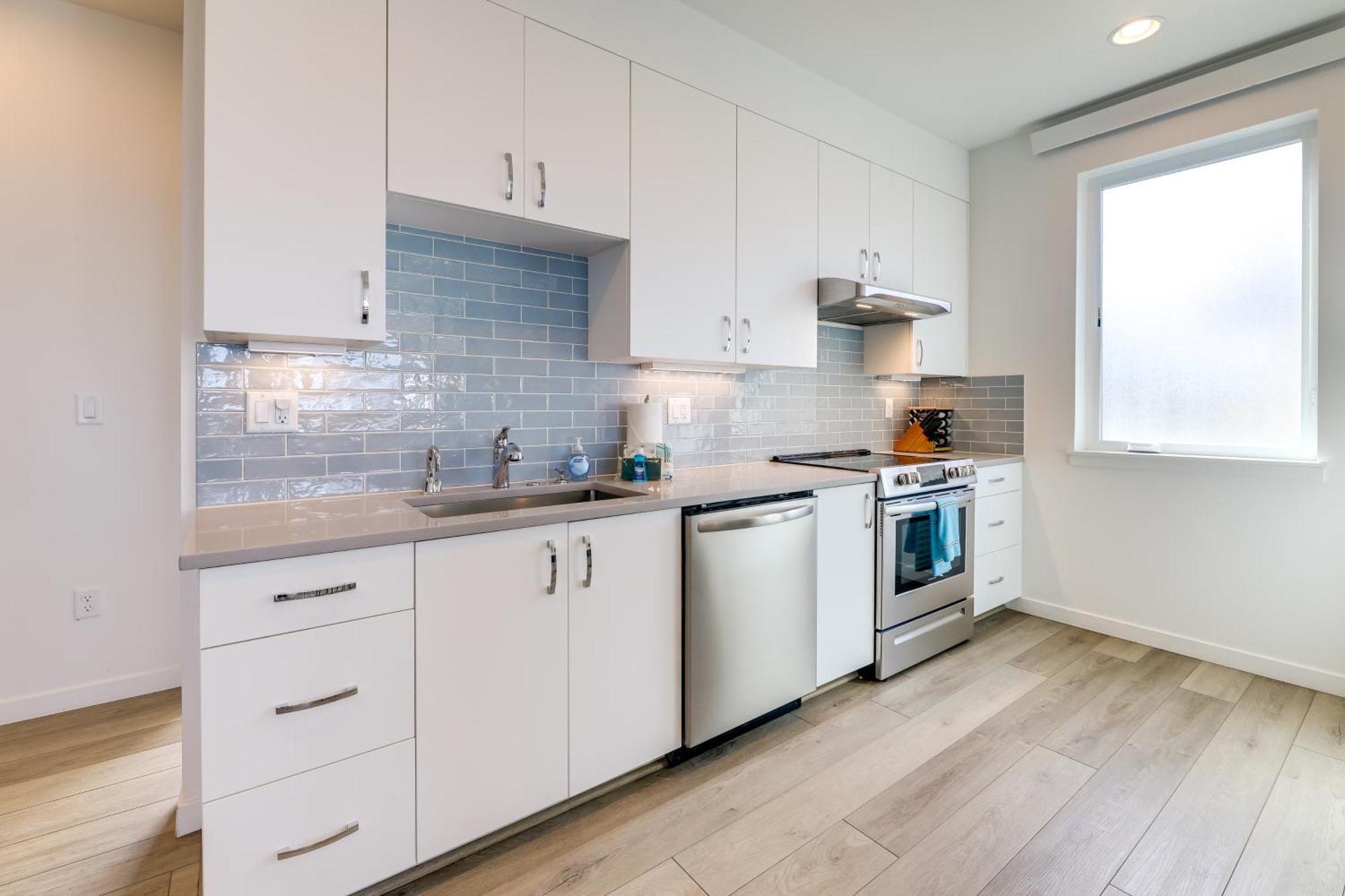 Scenic Depoe Bay Townhome With Deck Less Than 1 Mi To Parks! المظهر الخارجي الصورة