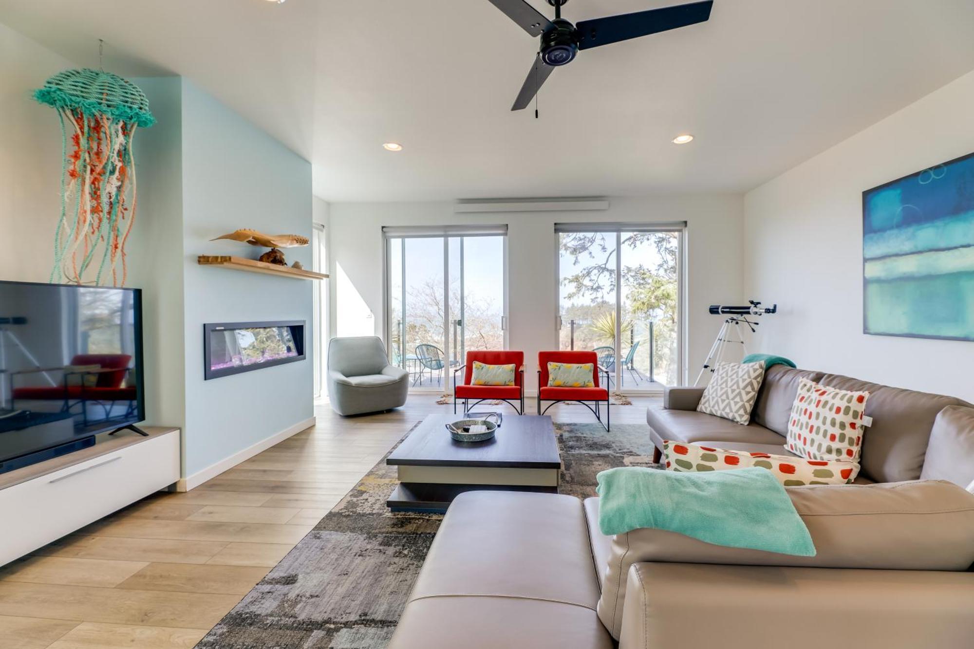 Scenic Depoe Bay Townhome With Deck Less Than 1 Mi To Parks! المظهر الخارجي الصورة